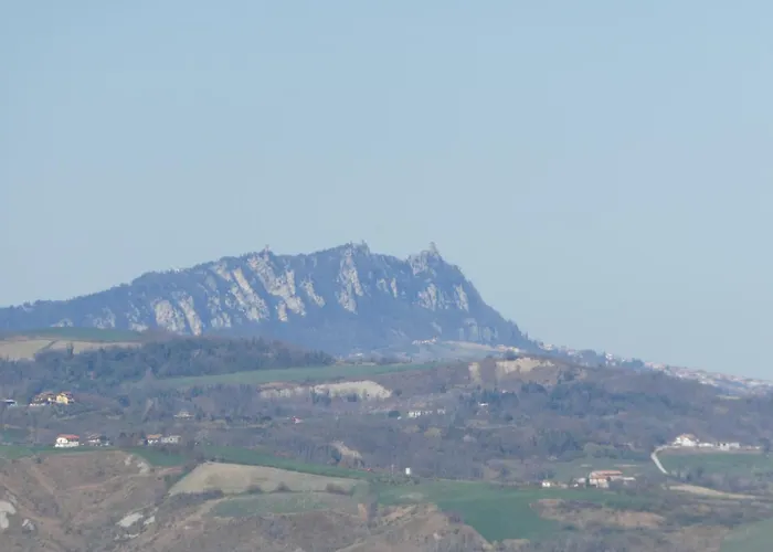 Montefabbri Bed & Breakfast 3*